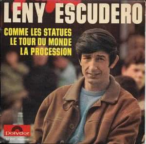 Comme Les Statues