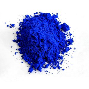 Bleu.