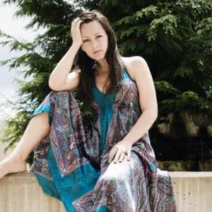 Tara MacLean