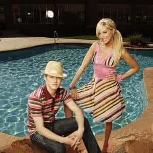 Ashley Tisdale & Lucas Grabeel