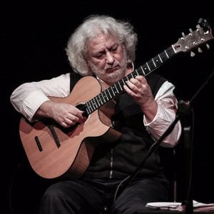 Kaleden Inism Olur Lyrics By Erkan Ogur