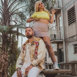 Azzy & Mãolee
