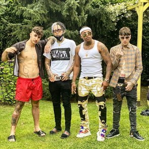 Ion, Sayanbull, Taxi B, Sapo Bully
