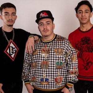 Dime Por Que Lyrics By Eslabon Armado