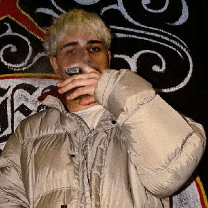 EF
